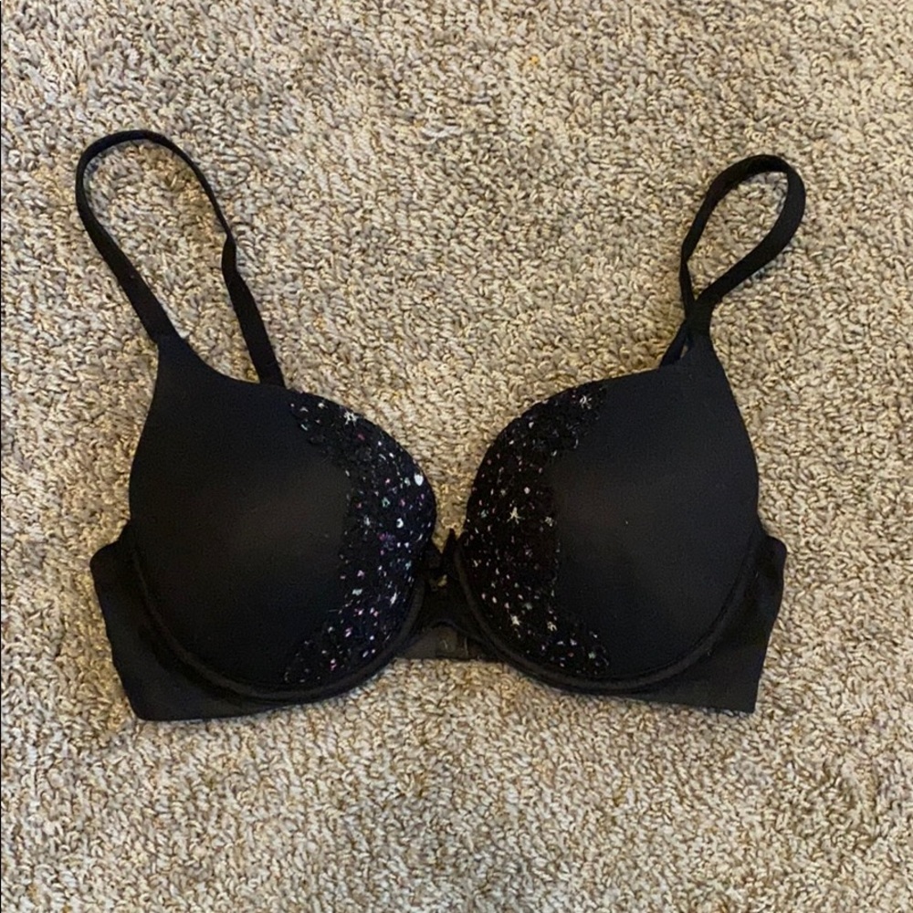 Victoria secret bra 34D